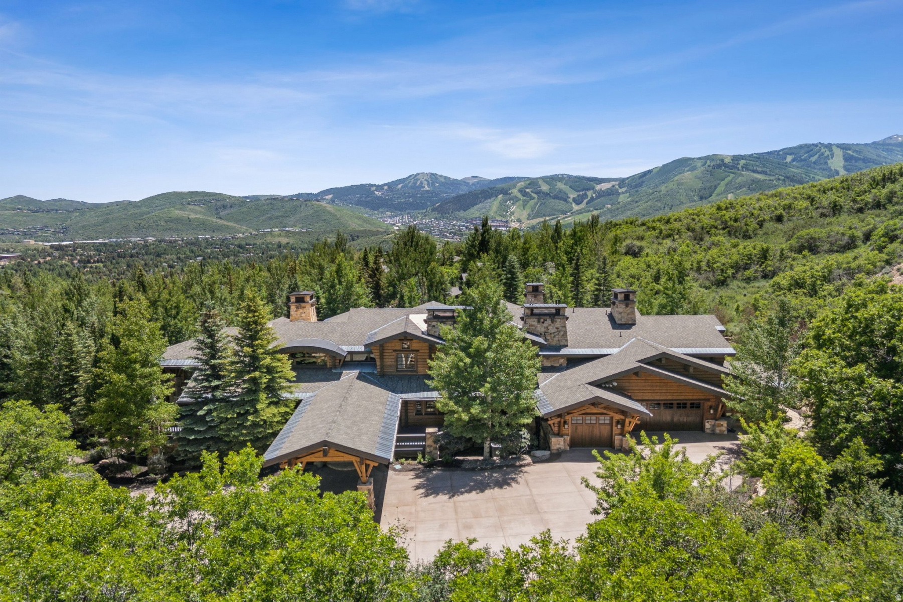 PARK MEADOWS - Residential