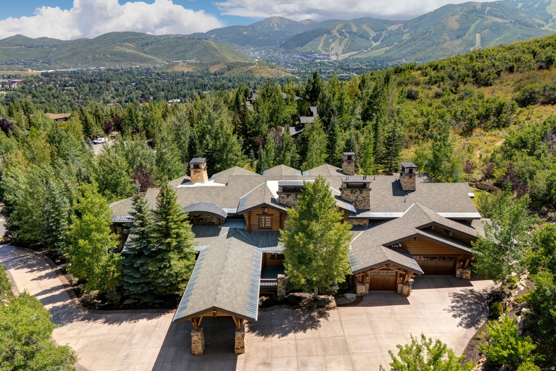 PARK MEADOWS - Residential