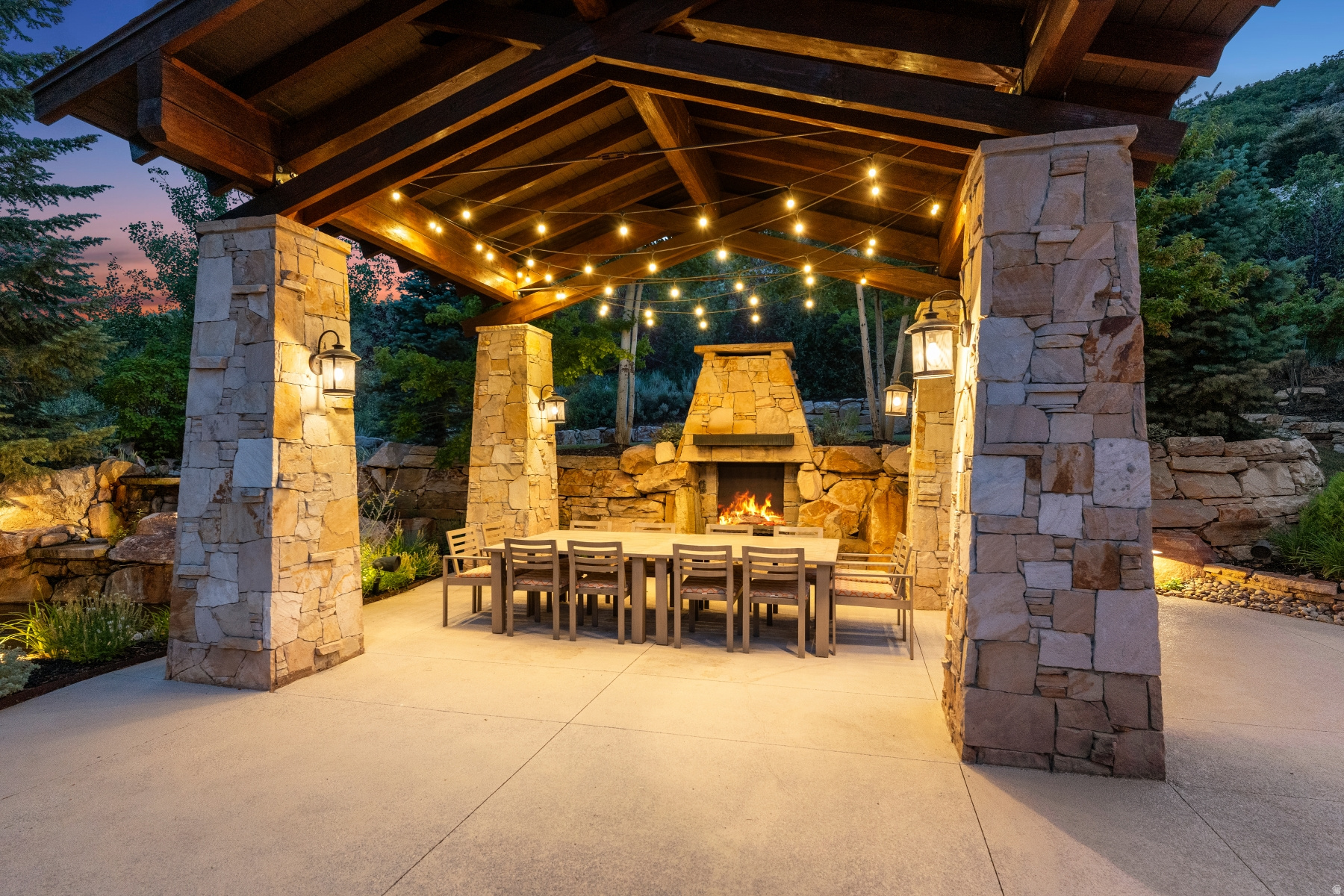 PARK MEADOWS - Residential