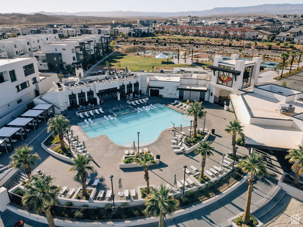 COVE CONDOMINIUMS A - Residential