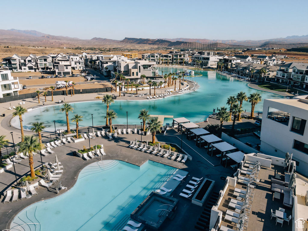 COVE CONDOMINIUMS A - Residential