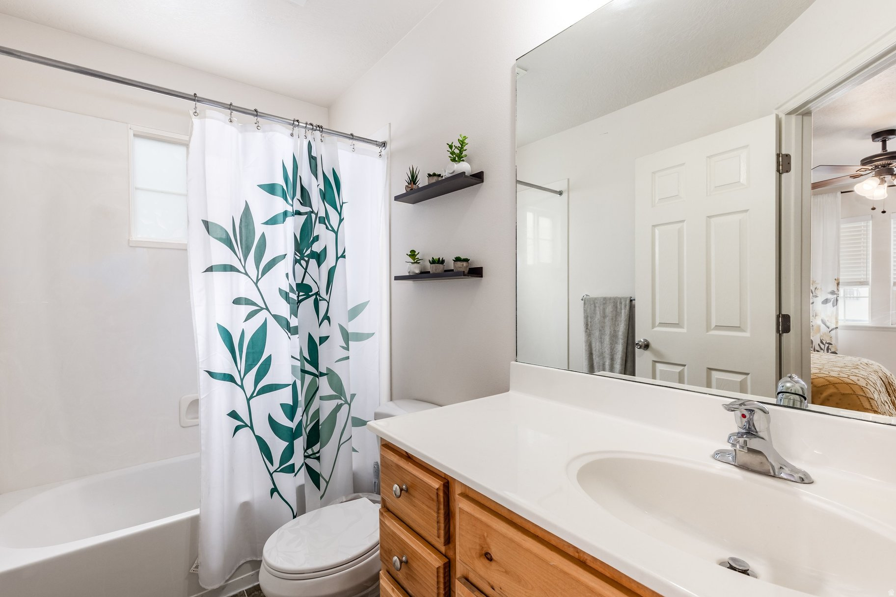 TOWNHOMES AT CAMELOT VILLAGE - Residential