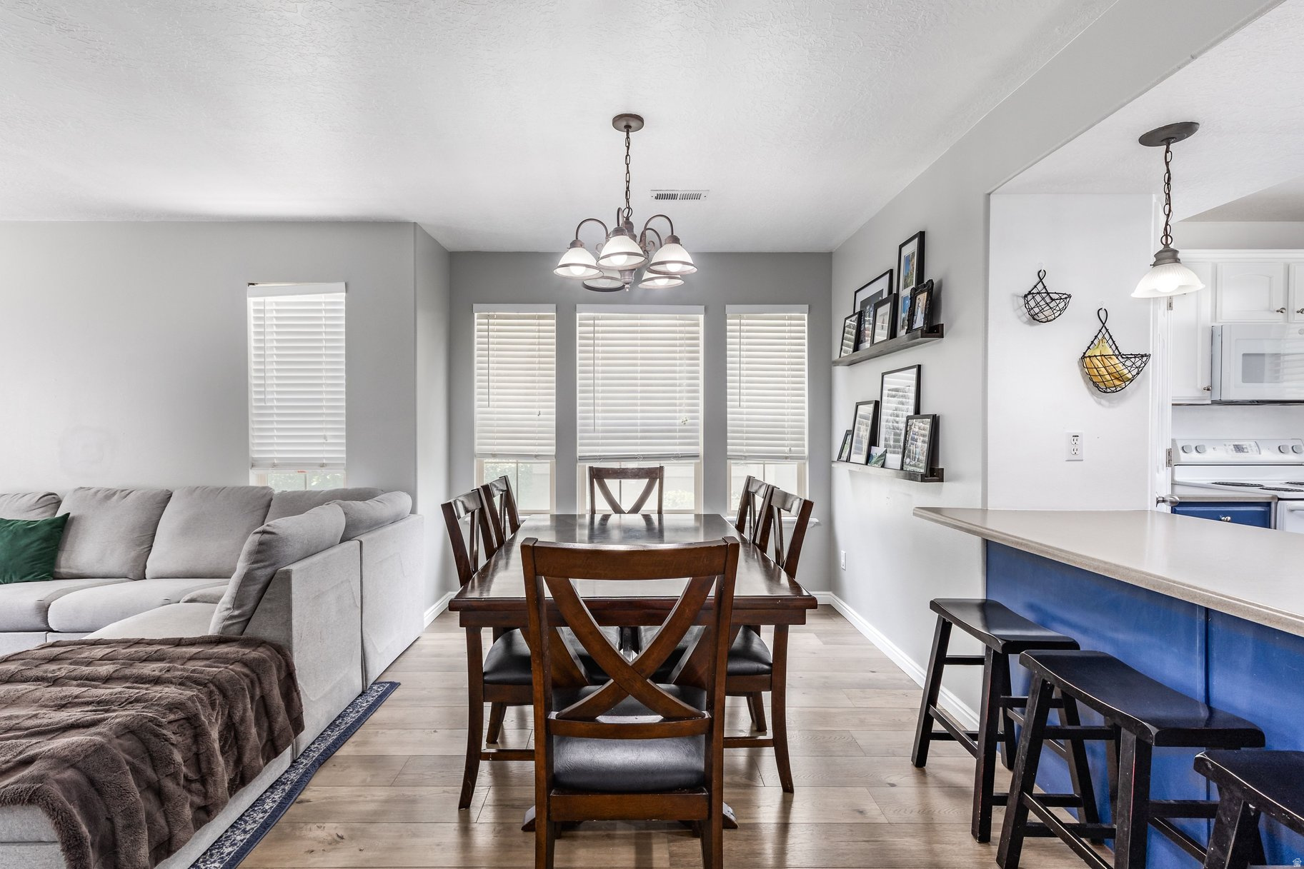 TOWNHOMES AT CAMELOT VILLAGE - Residential