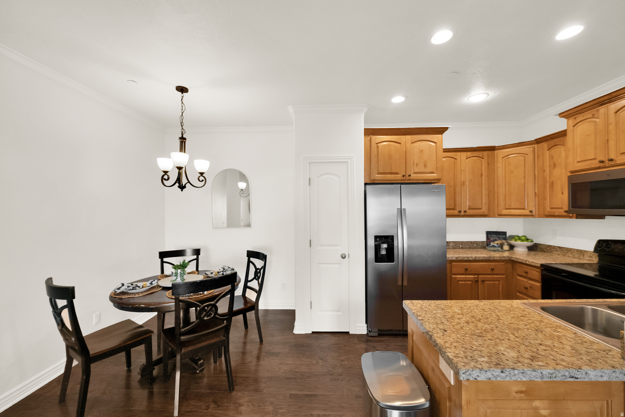 MAPLEWOOD - Residential