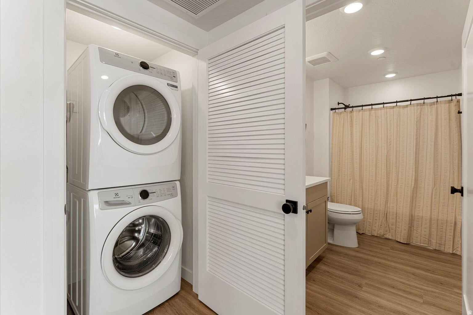 CORAL SPRINGS CONDOMINIUMS - Residential