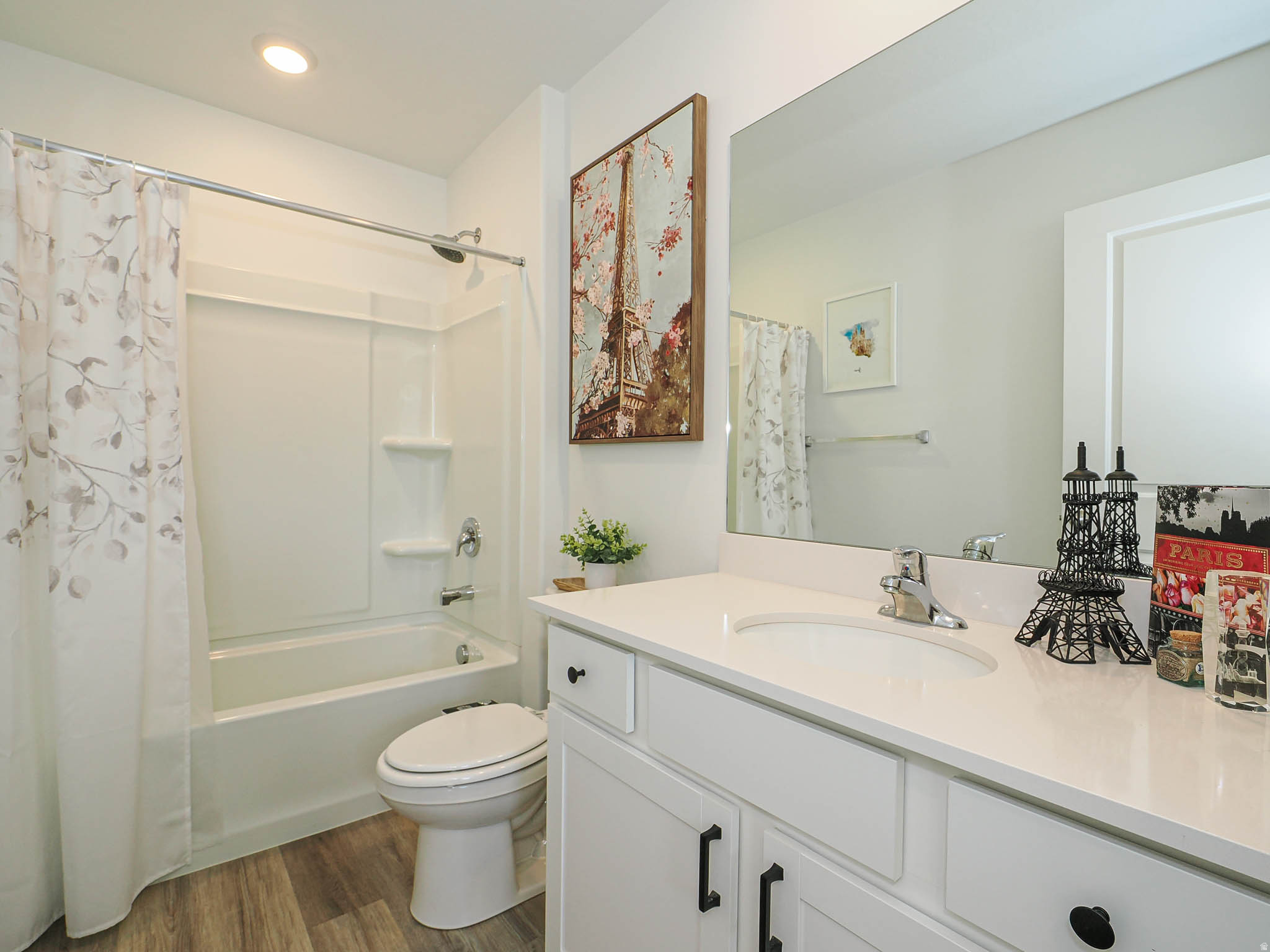 NORTHSHORE - Residential