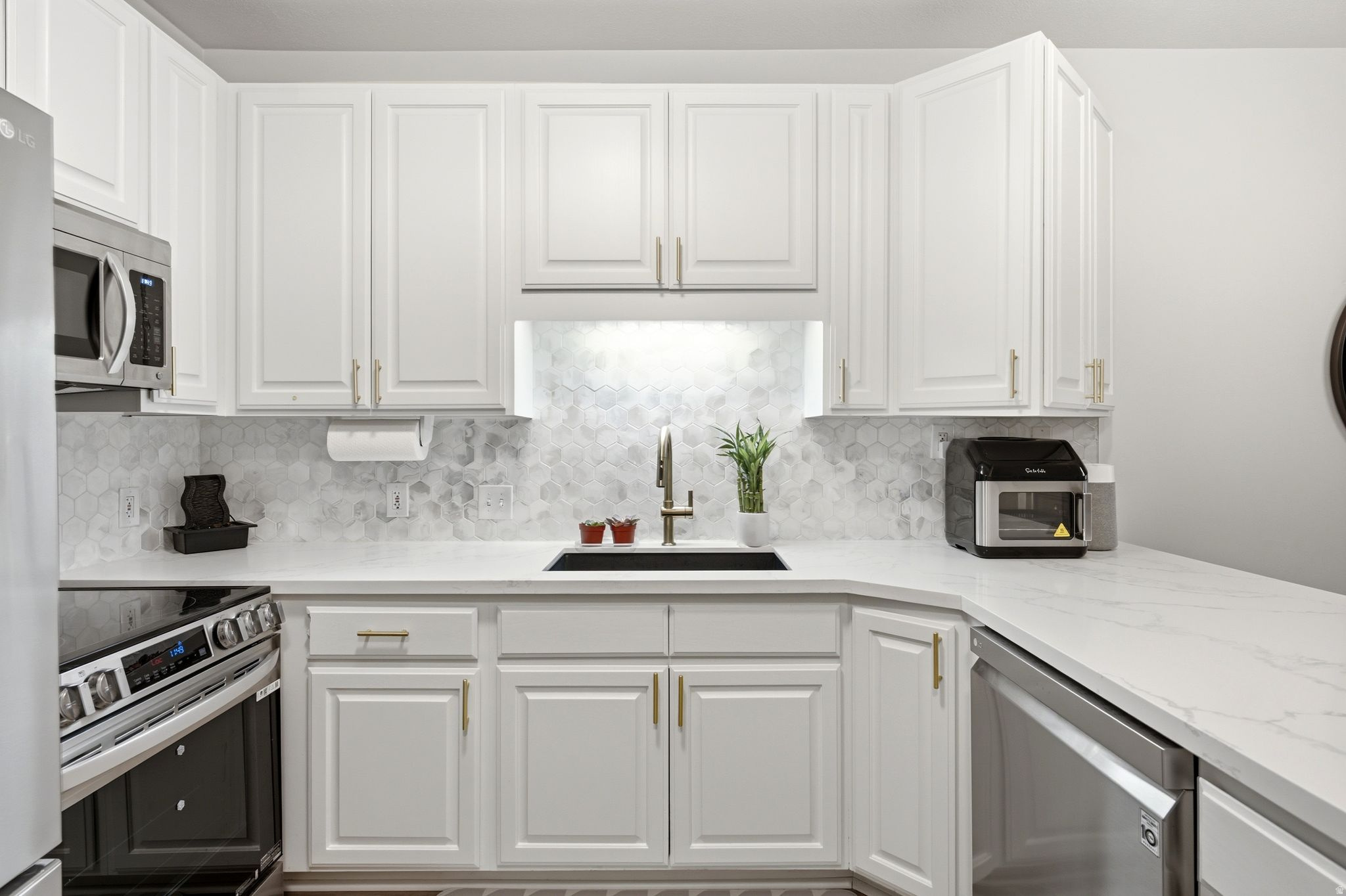 838 EAST SOUTH TEMPLE CONDOMINIUM - Residential