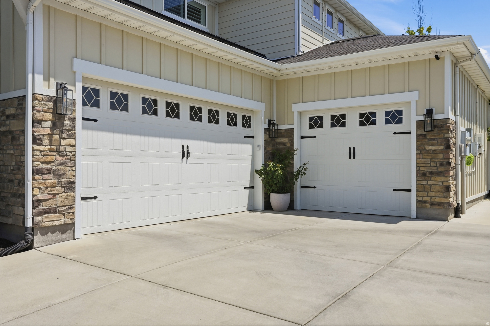 RIDGE - Residential