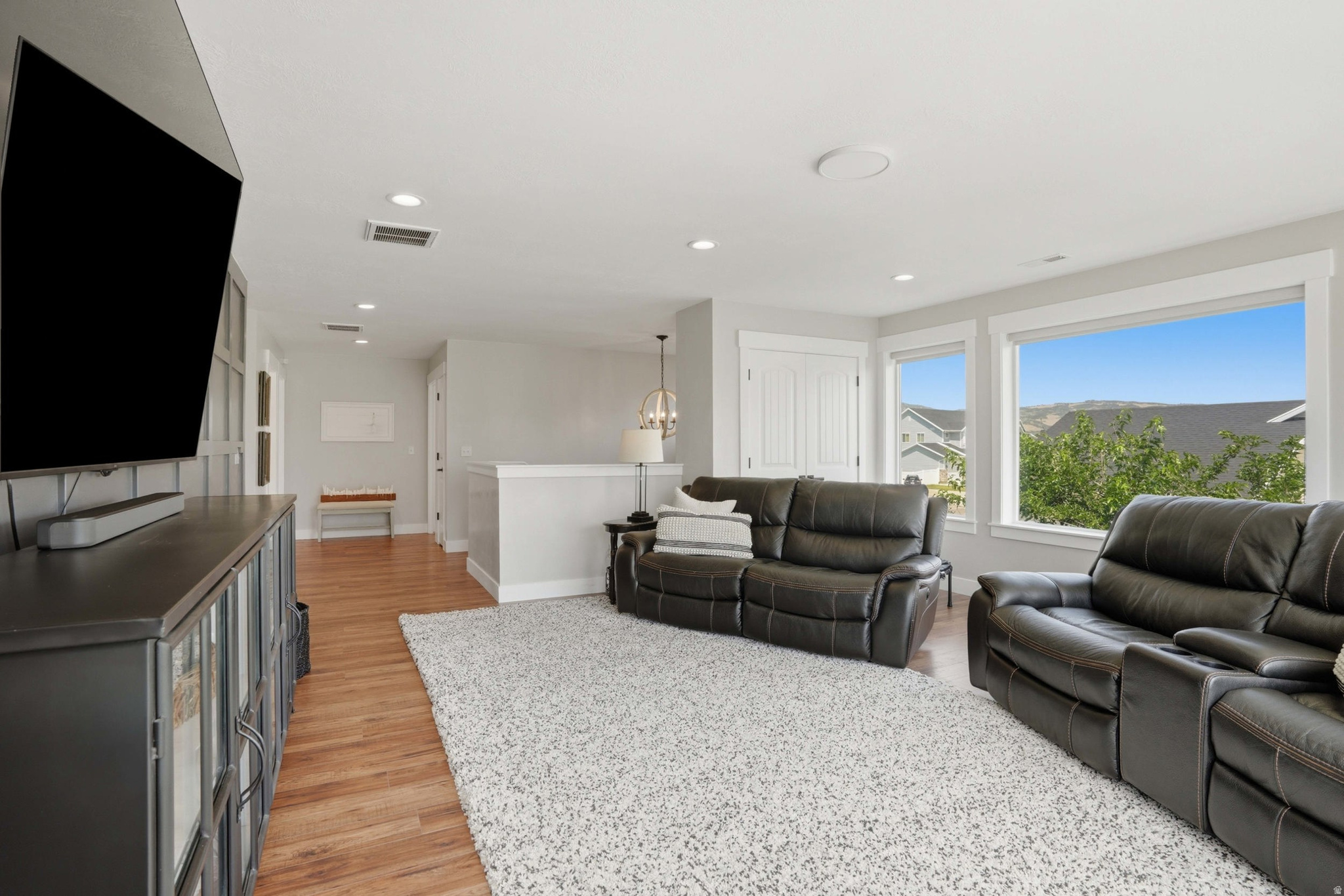 RIDGE - Residential