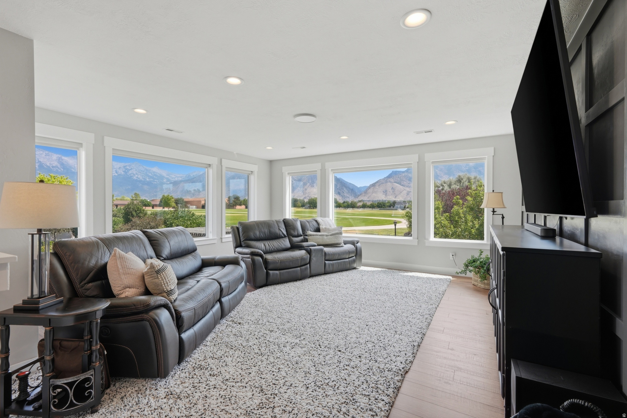 RIDGE - Residential