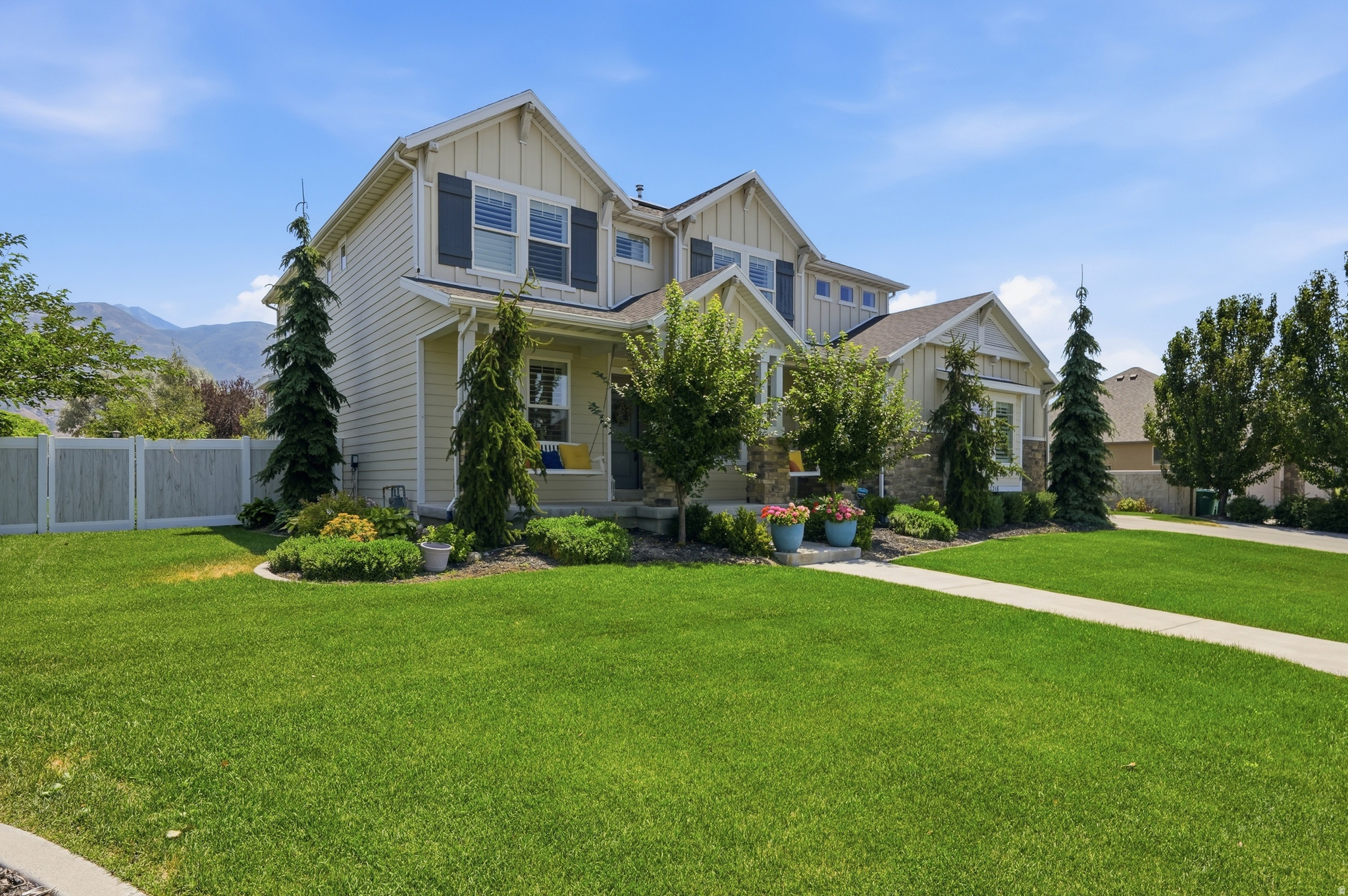RIDGE - Residential