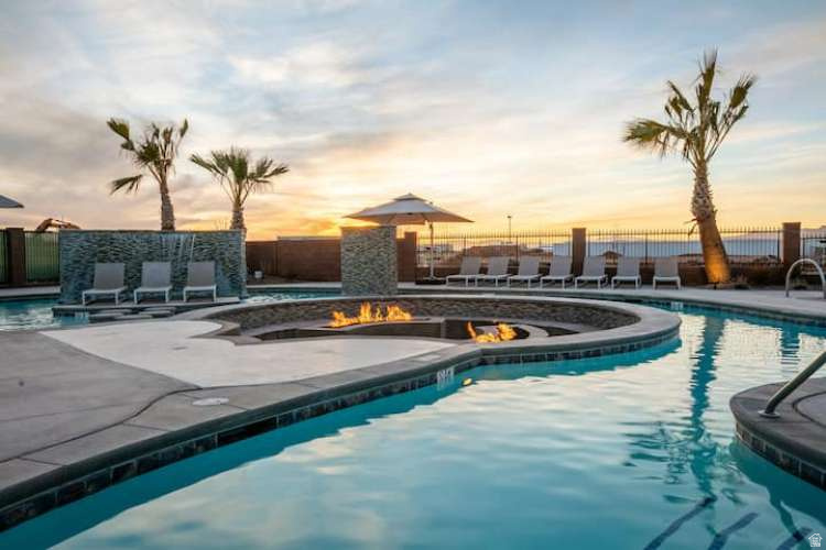 ZION VILLAGE TOWNHOMES PUD PH 1 - Residential