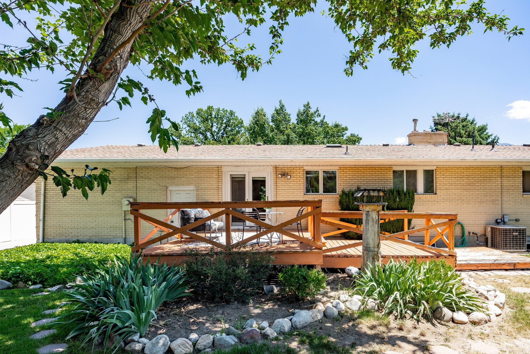 AMERICAN VILLA - Residential