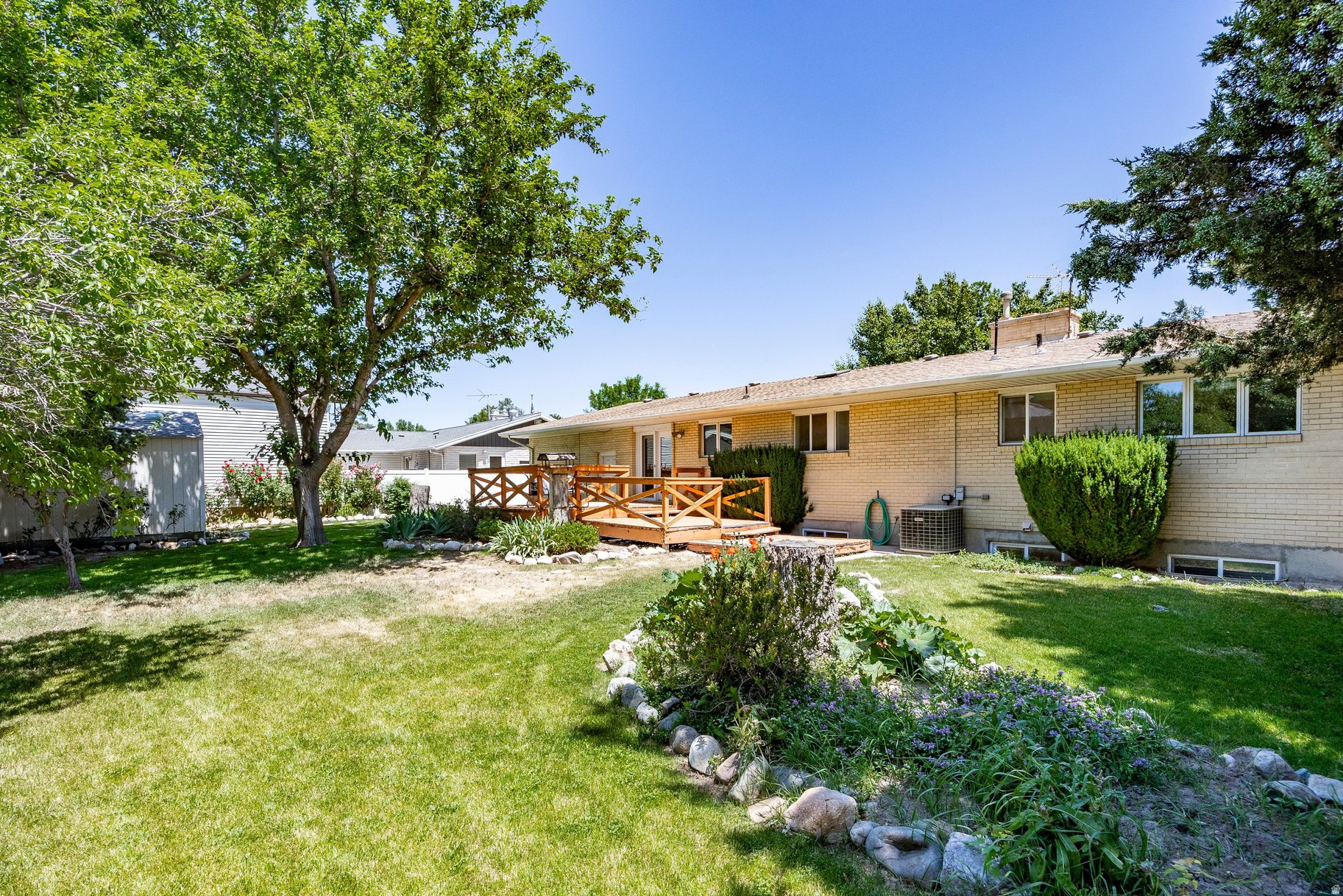 AMERICAN VILLA - Residential