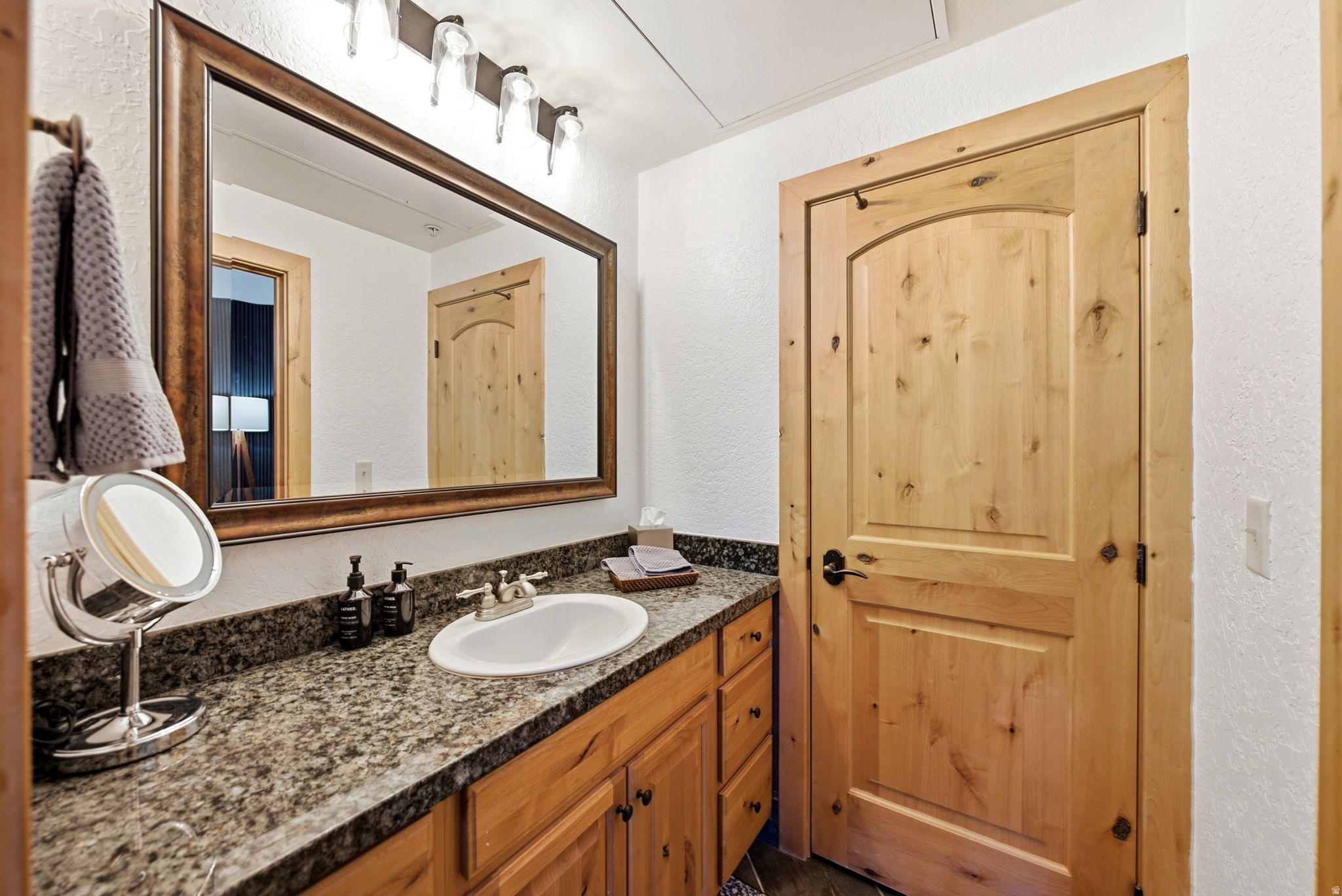 SILVERADO LODGE CONDOMINIUM - Residential