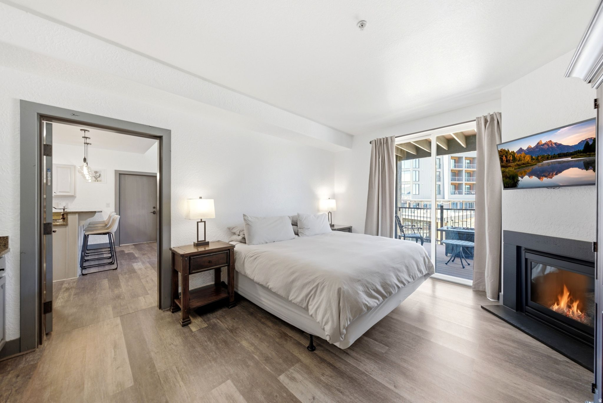 SILVERADO LODGE CONDOMINIUM - Residential