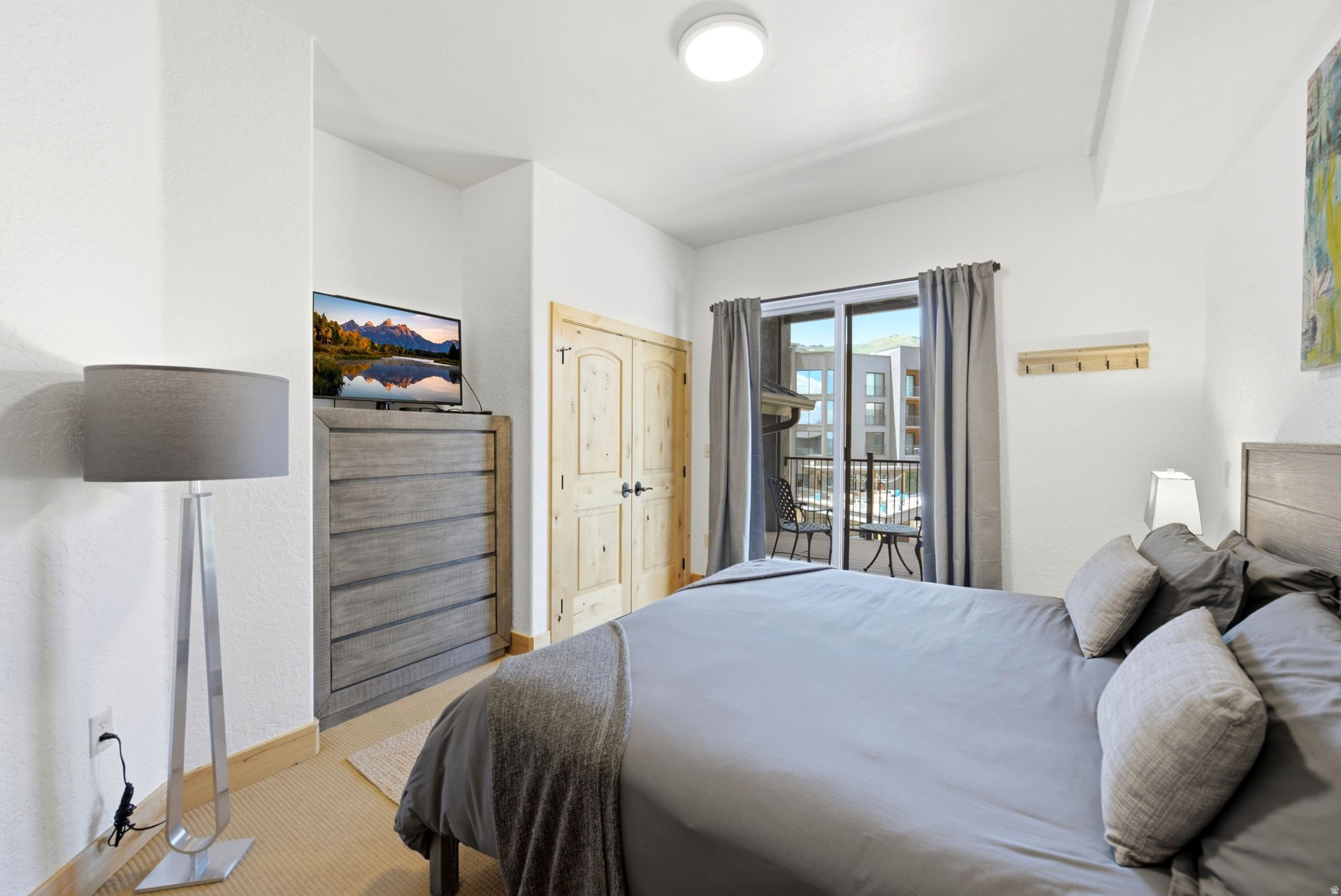 SILVERADO LODGE CONDOMINIUM - Residential
