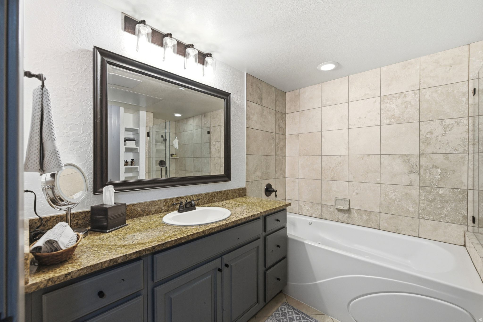 SILVERADO LODGE CONDOMINIUM - Residential