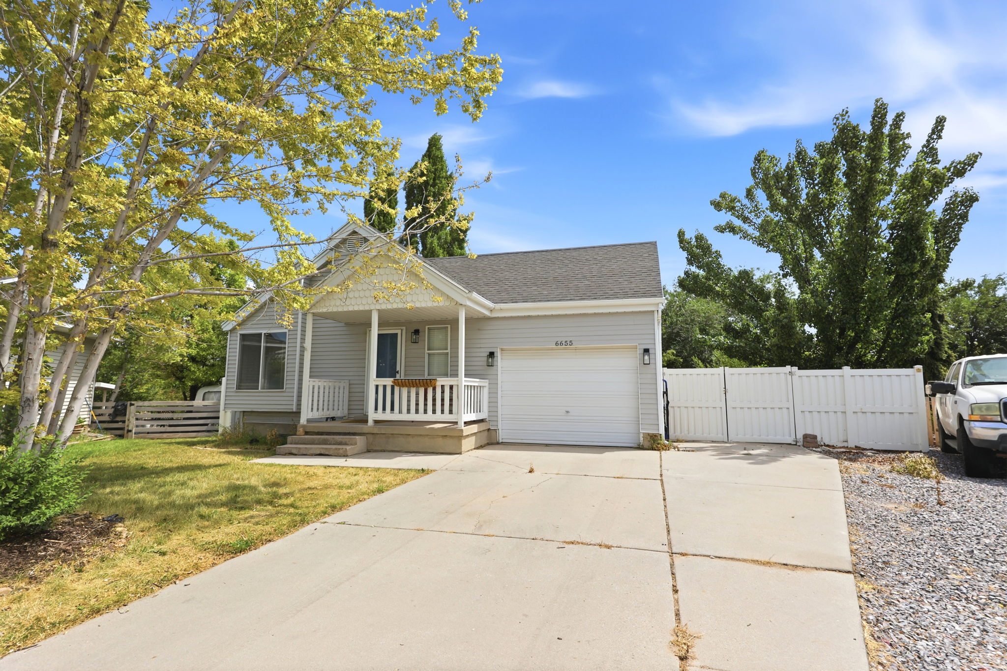 OQUIRRH SHADOWS #22 - Residential
