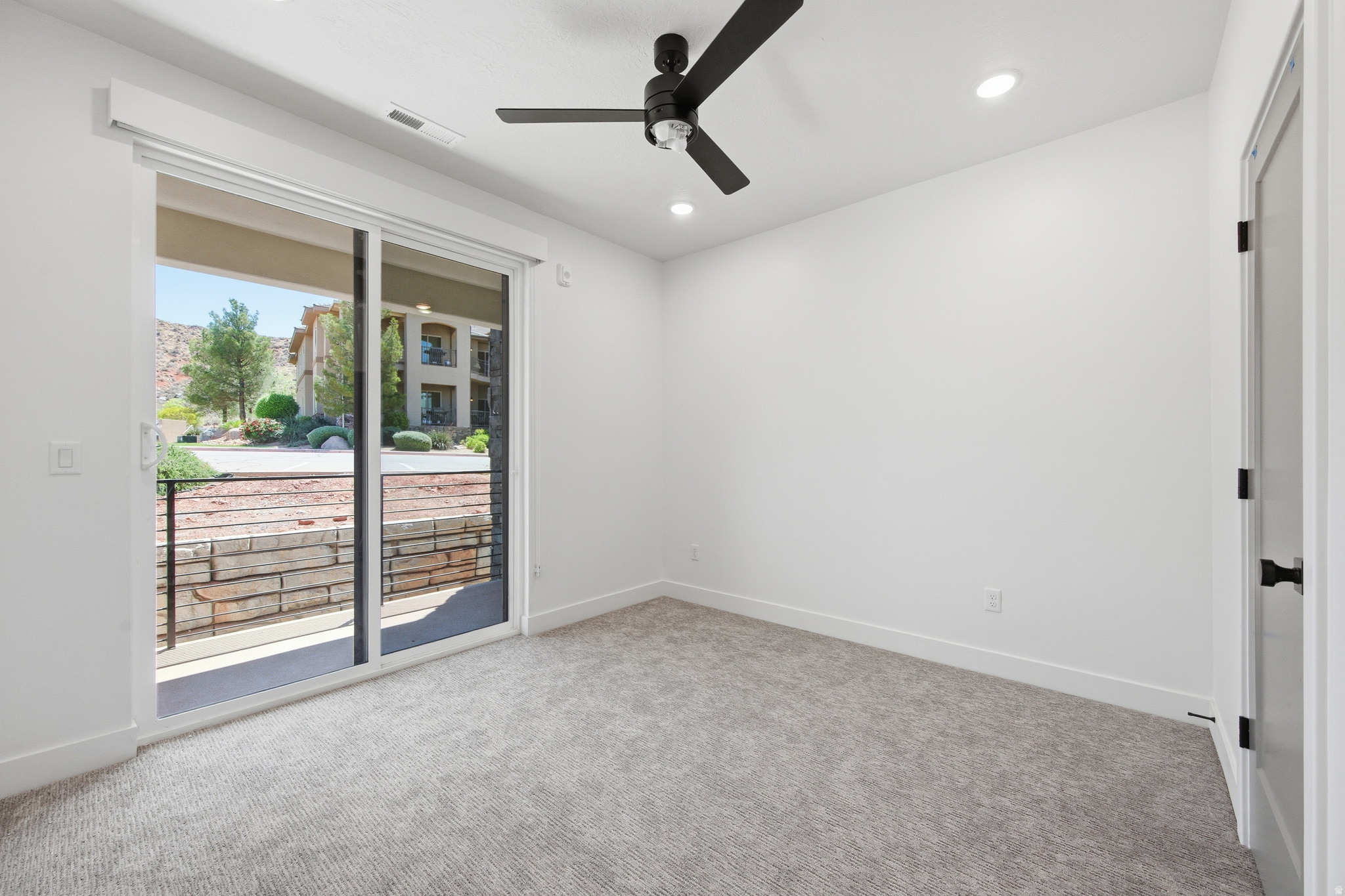 CORAL SPRINGS CONDOMINIUMS - Residential