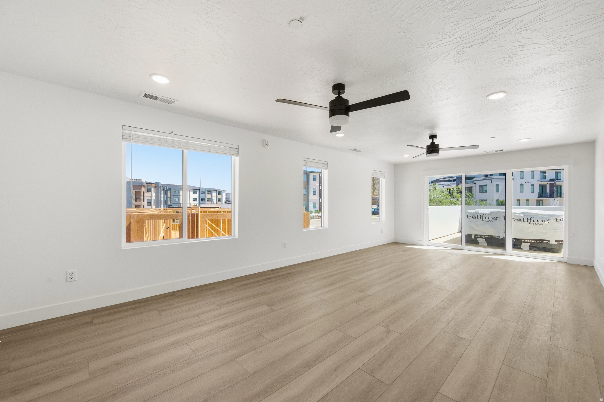 CORAL SPRINGS CONDOMINIUMS - Residential