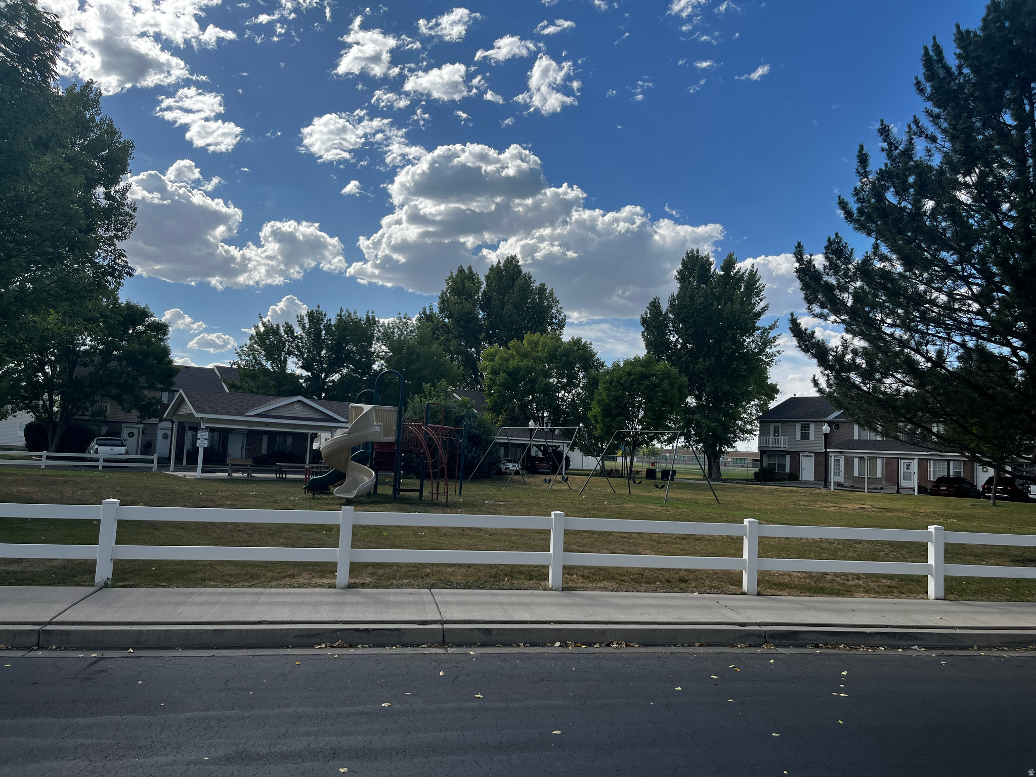 RIDERWOOD VILLAGE - Residential