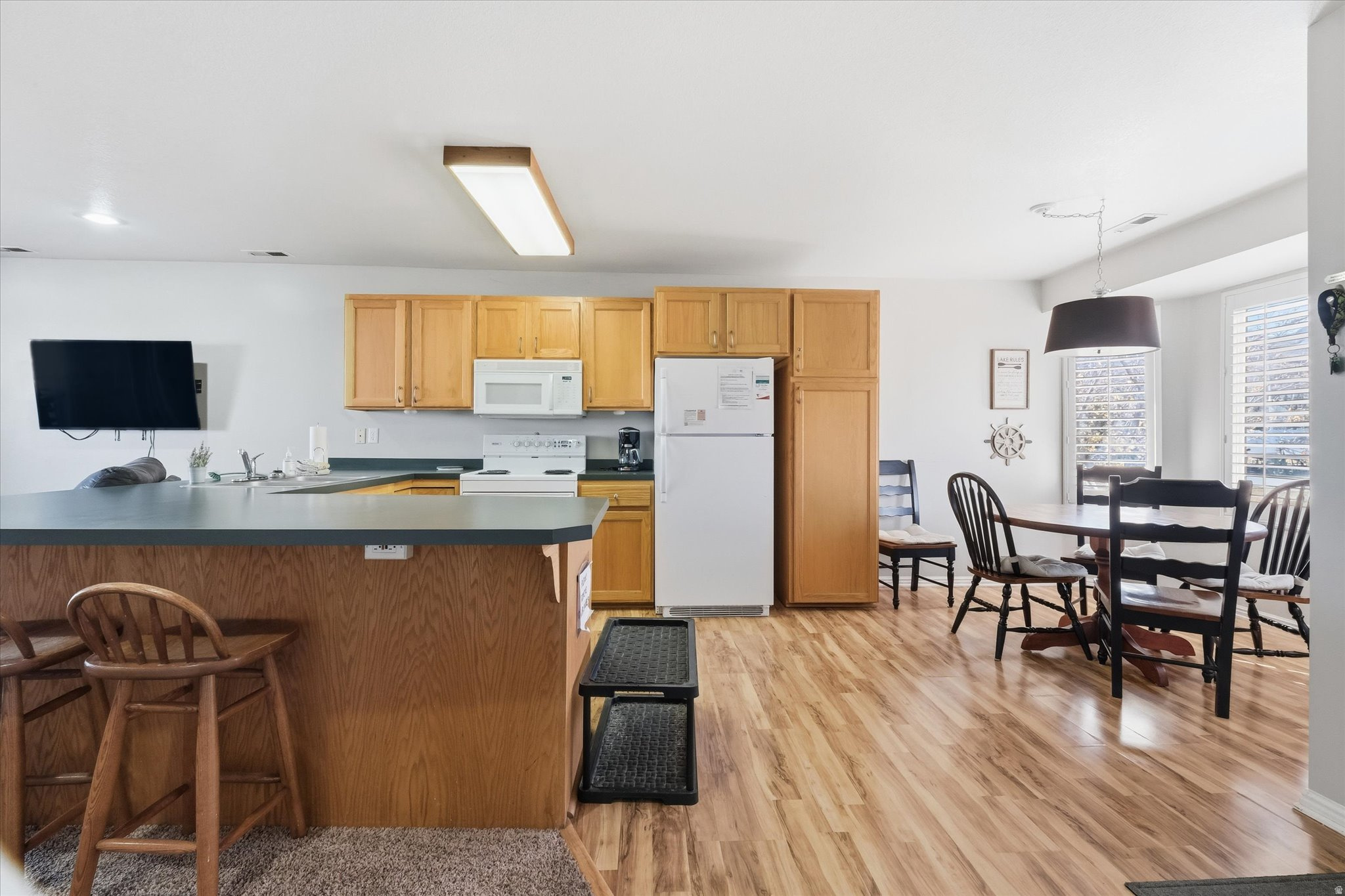 HARBOR VILLAGE - Residential
