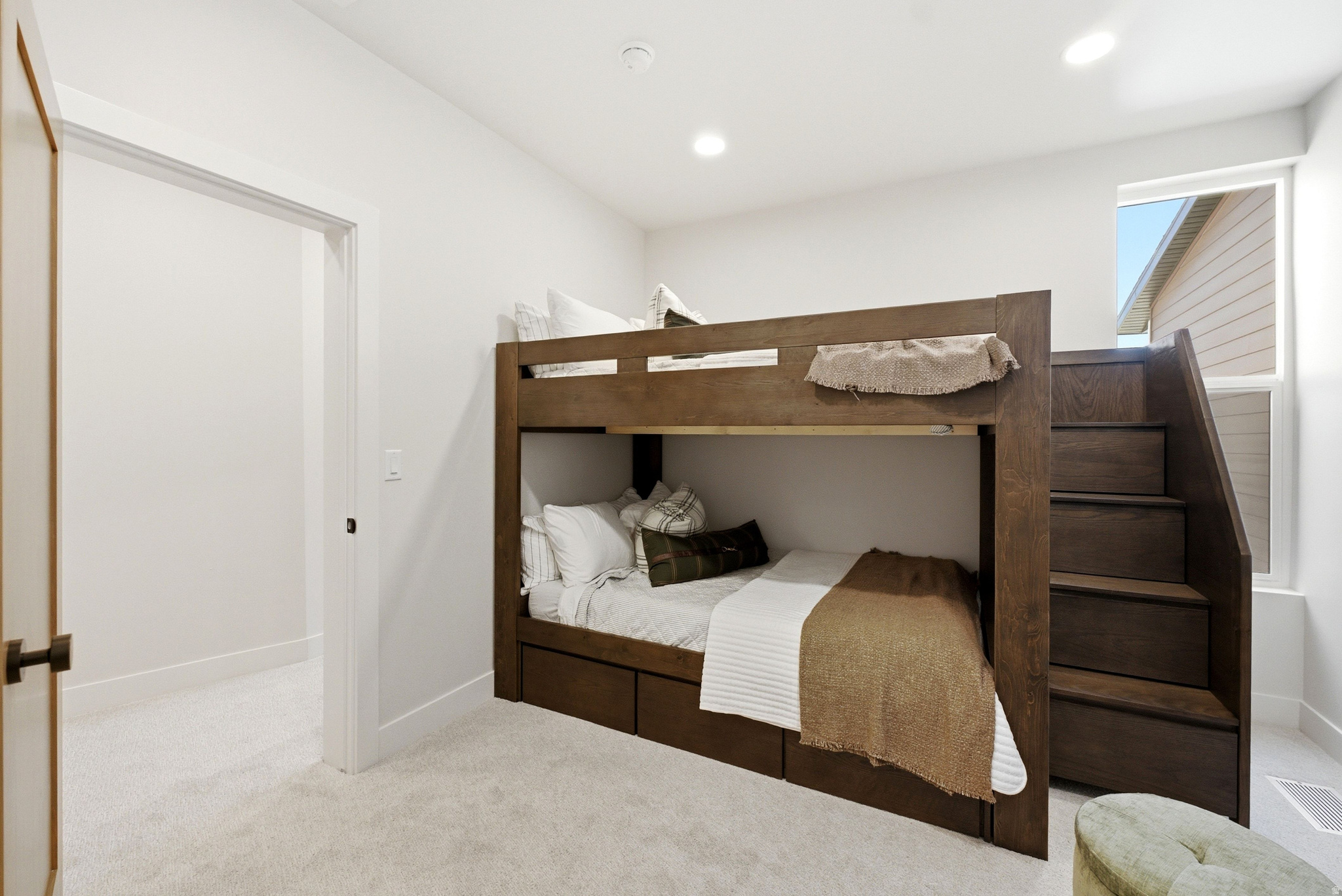 STUDIO CROSSING TOWNHOMES - Residential