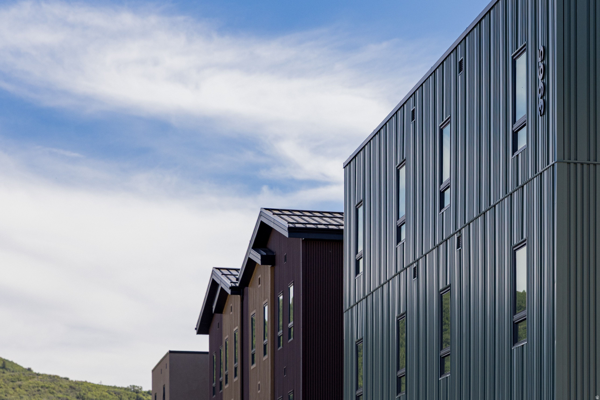 STUDIO CROSSING TOWNHOMES - Residential