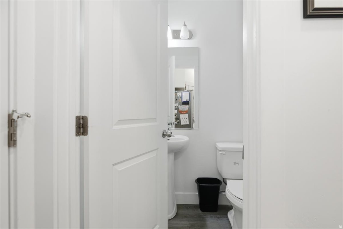 WOODMORE POINTE SUBDV - Residential