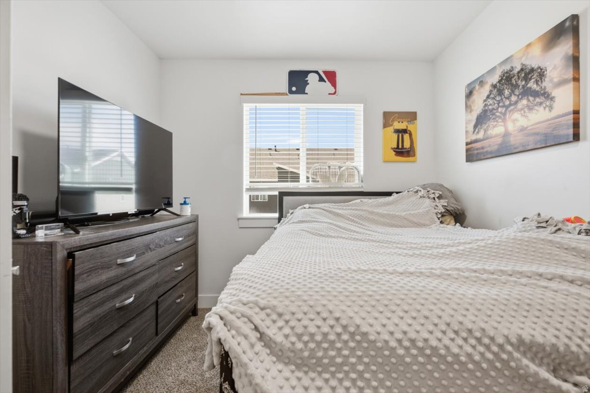 WOODMORE POINTE SUBDV - Residential