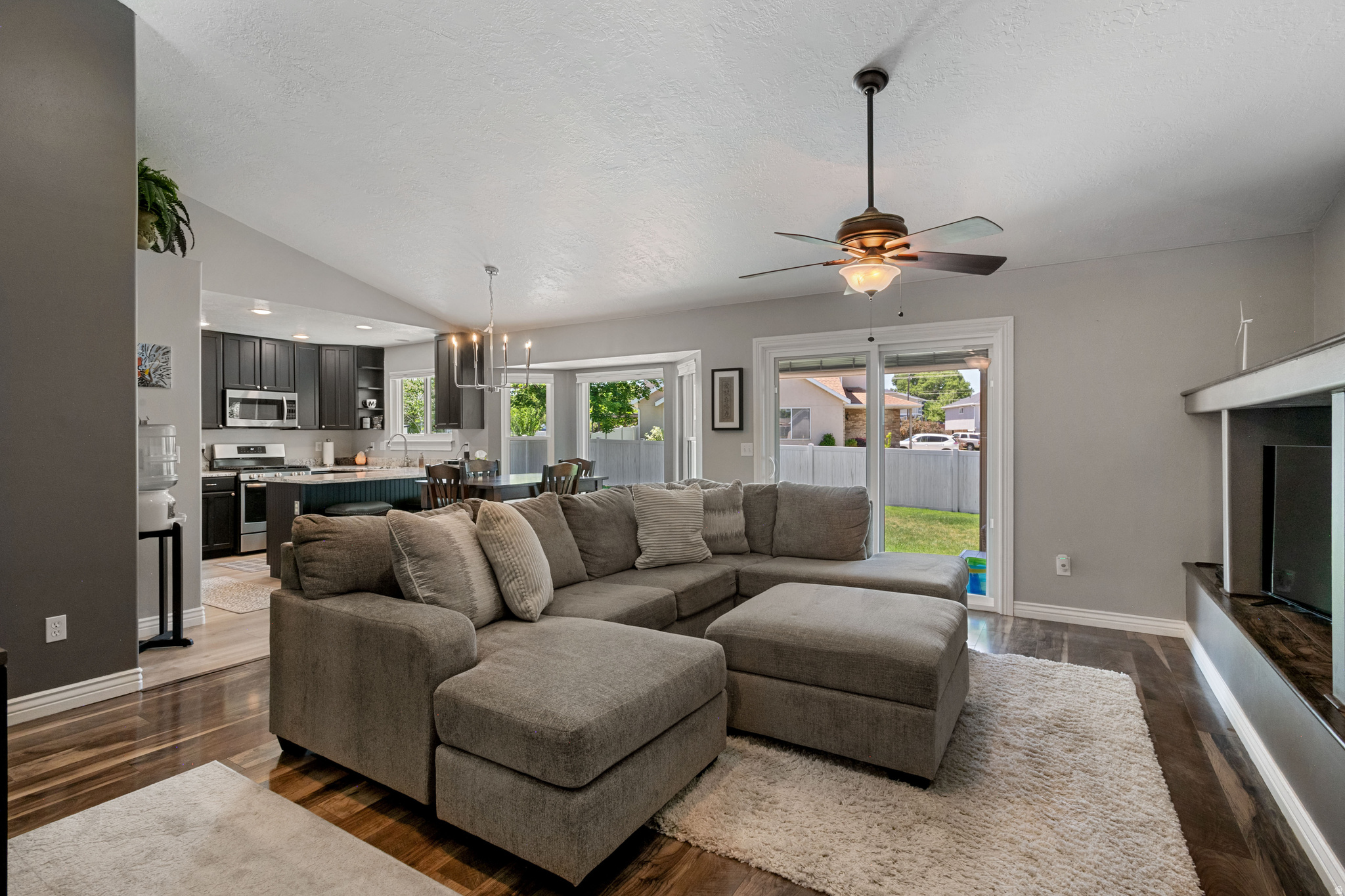 COUNTRY PARK LOT 128 - Residential