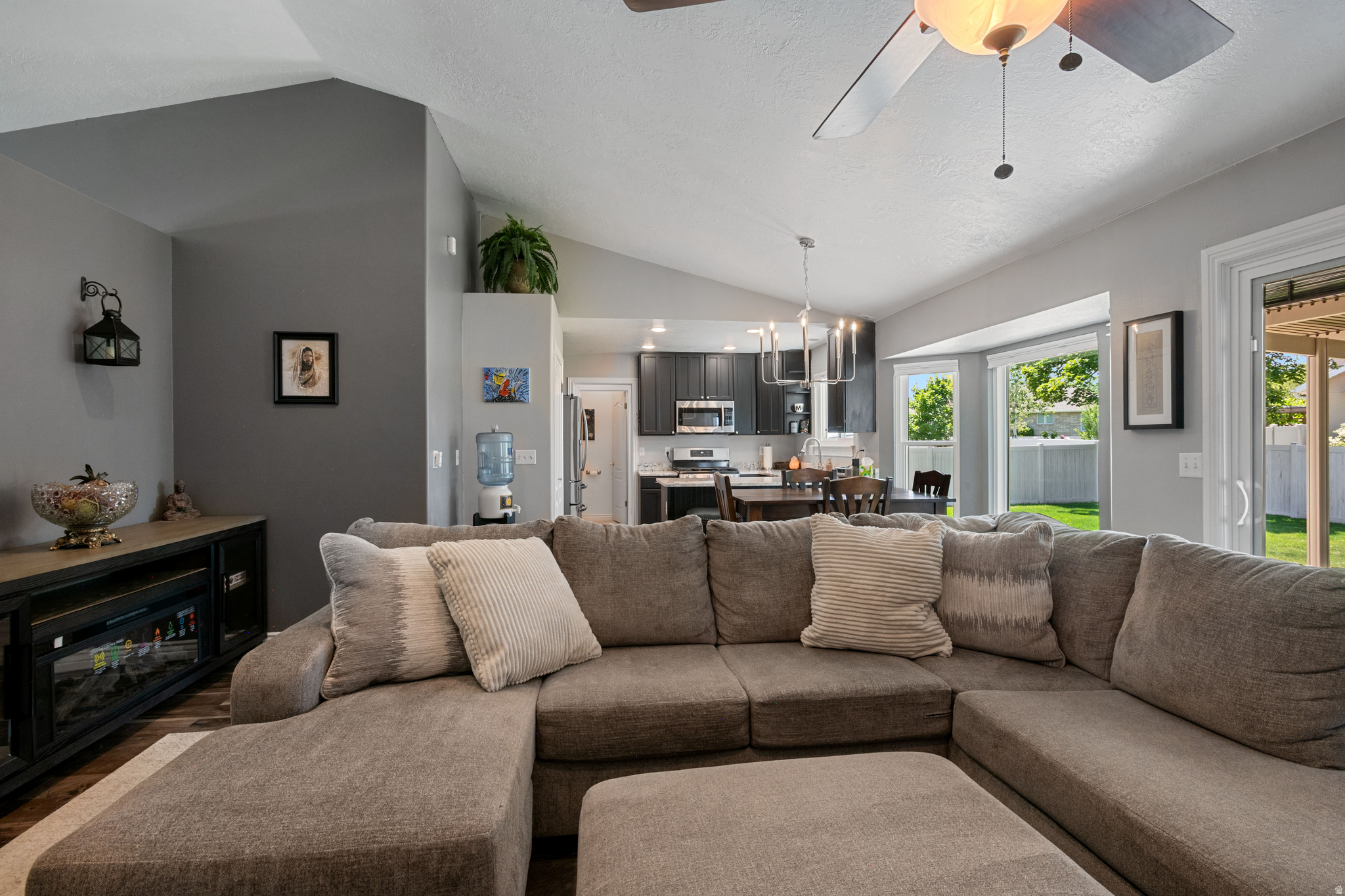 COUNTRY PARK LOT 128 - Residential