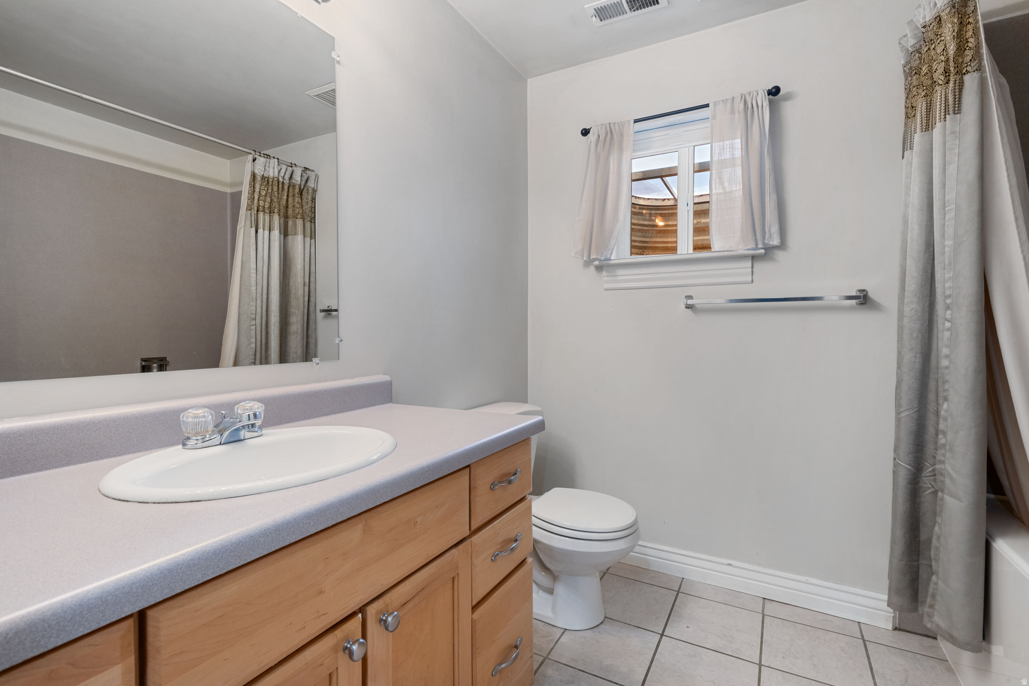 COUNTRY PARK LOT 128 - Residential