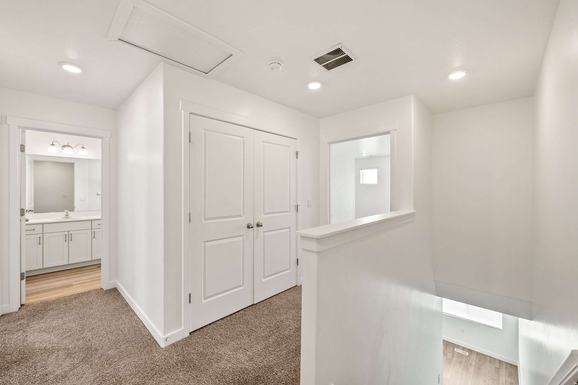 EDGEWATER - Residential