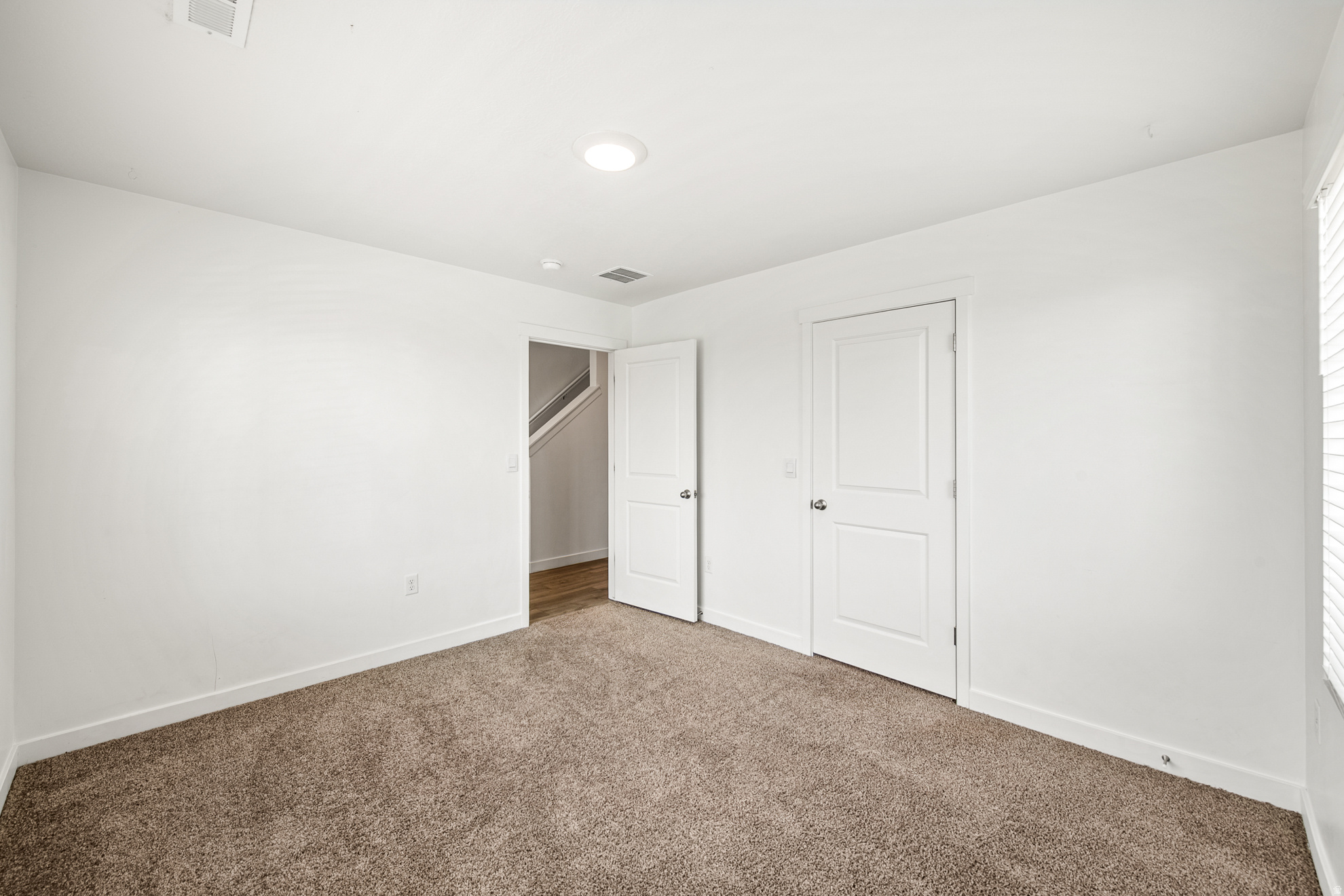 EDGEWATER - Residential