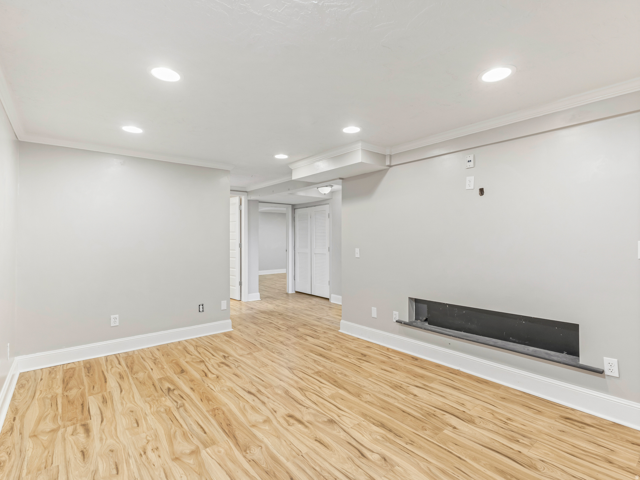 RANDALL WAY - Residential