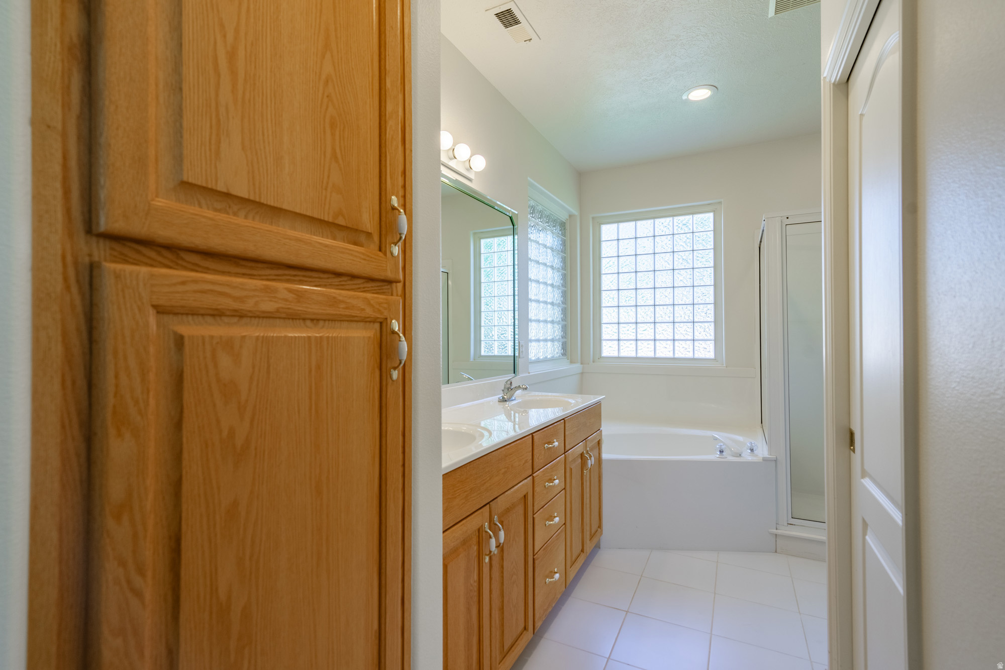 LAGUNA AT GREEN SPRINGS - Residential