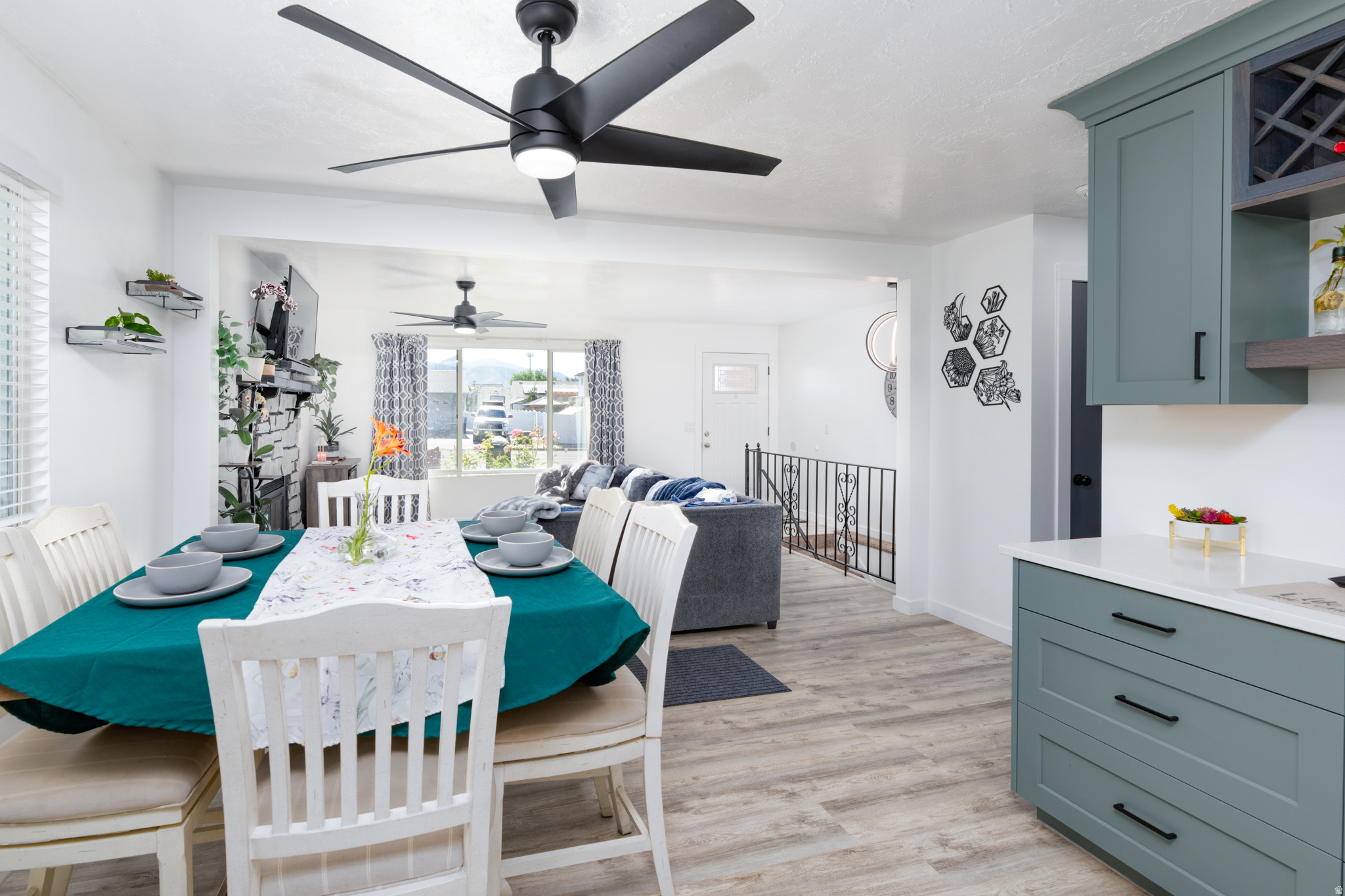 COLONY WEST - Residential