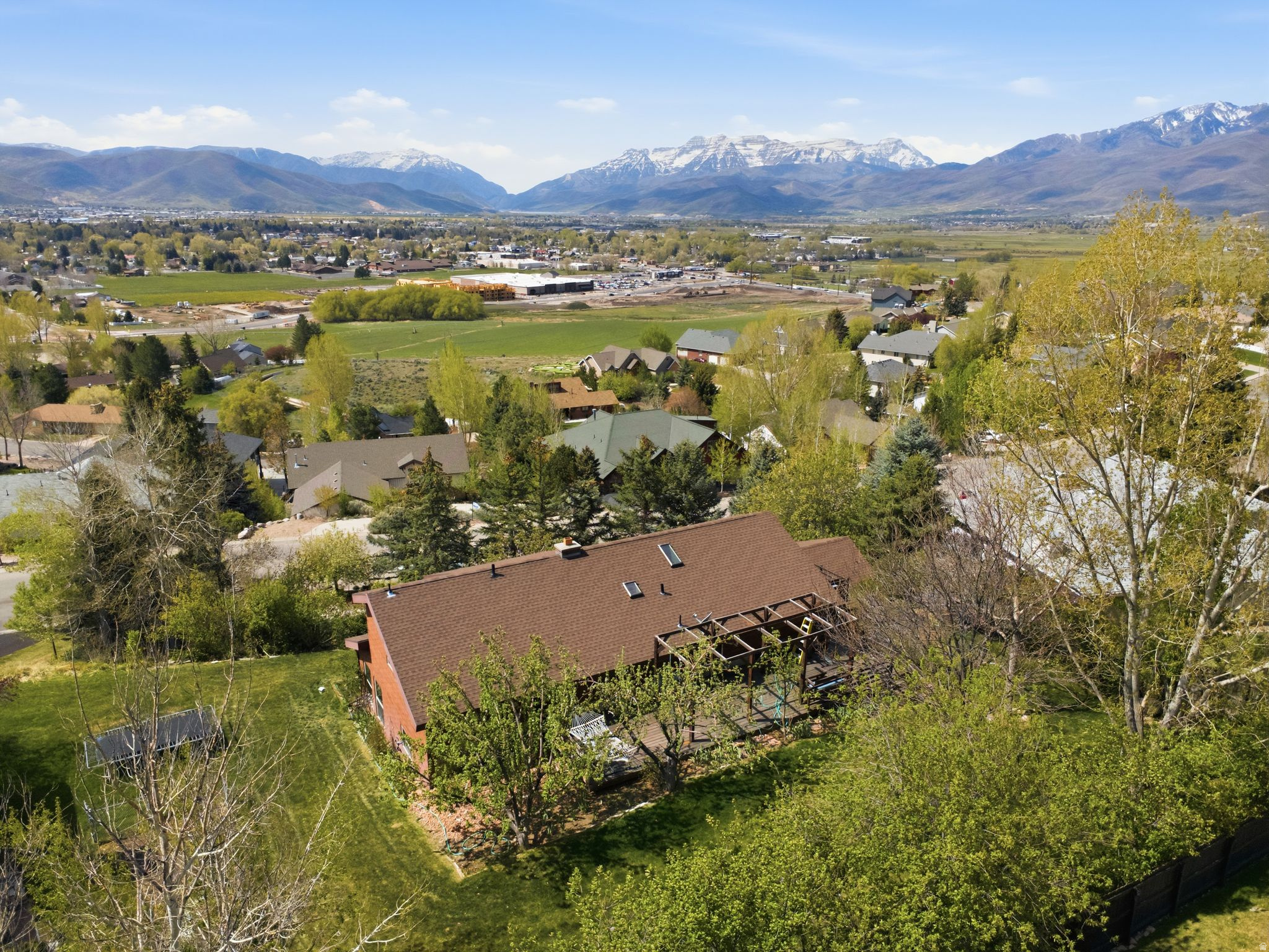 VALLEY HILLS - Residential