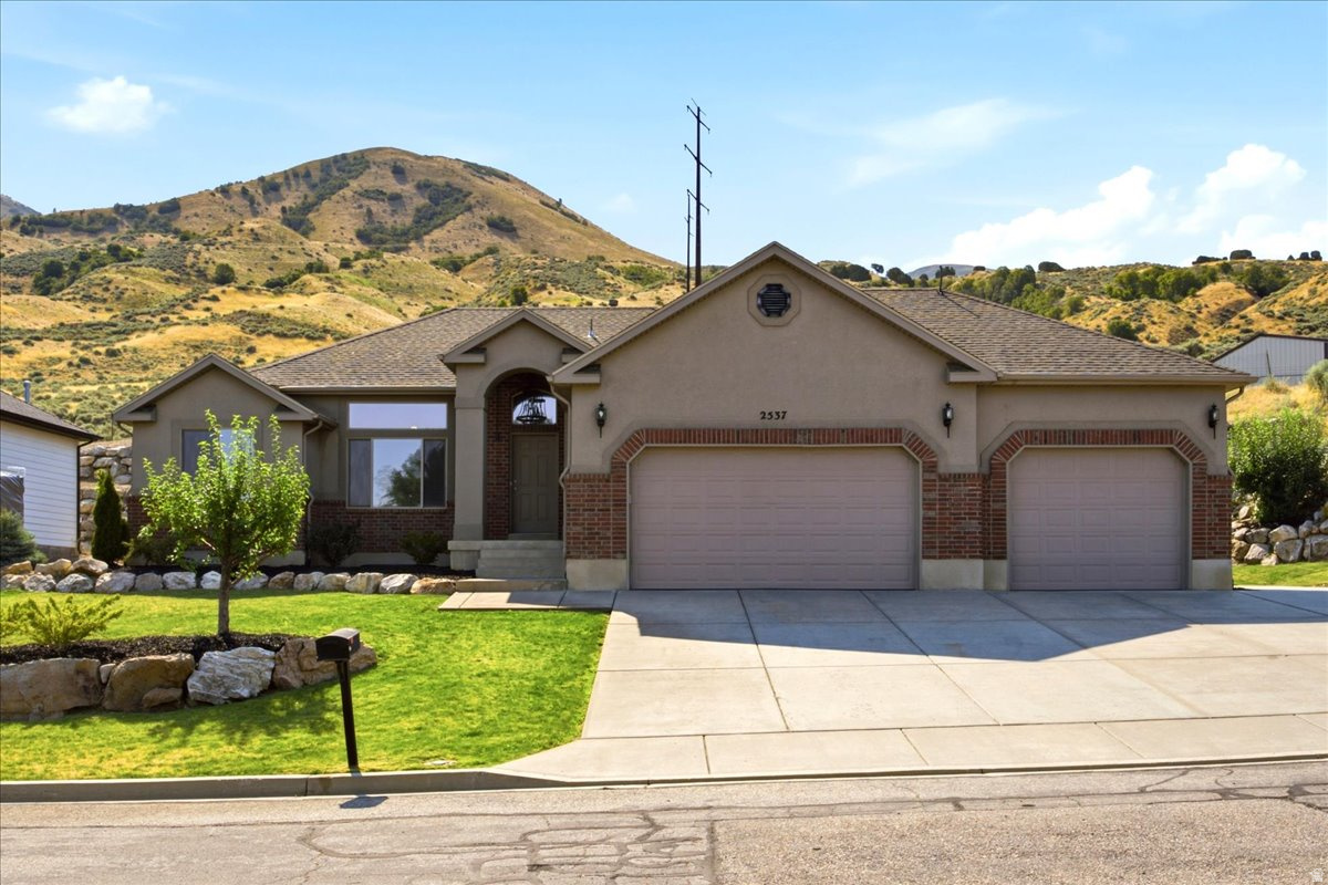 ELM GROVE - Residential