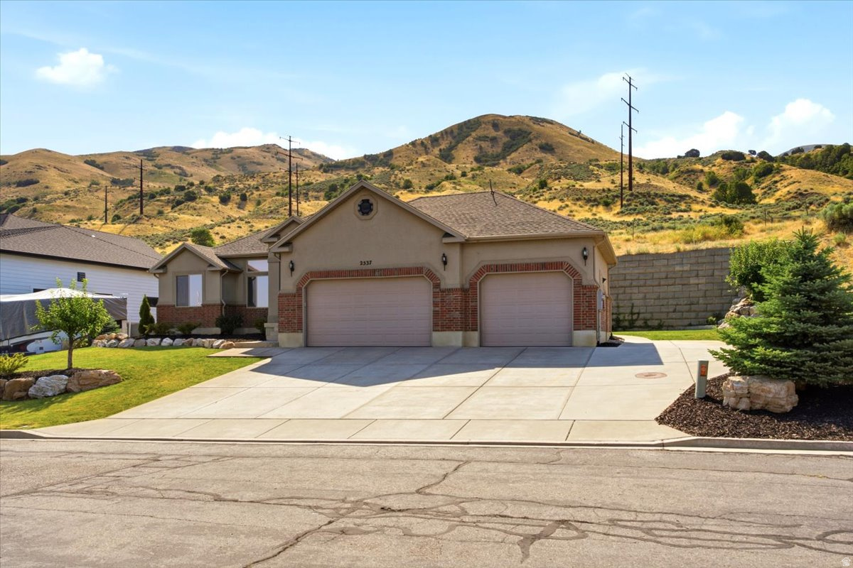 ELM GROVE - Residential