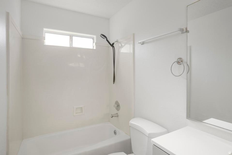 HERITAGE LANE TH 3 - Residential