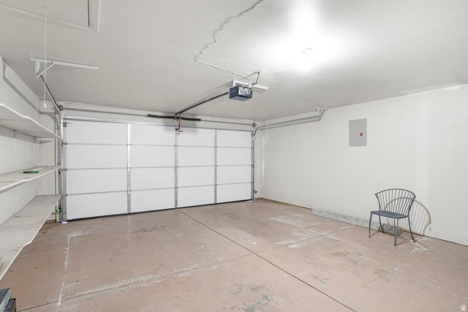 HERITAGE LANE TH 3 - Residential