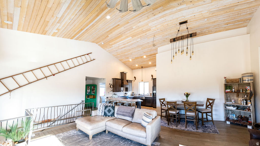 TIMBER LAKES - Residential