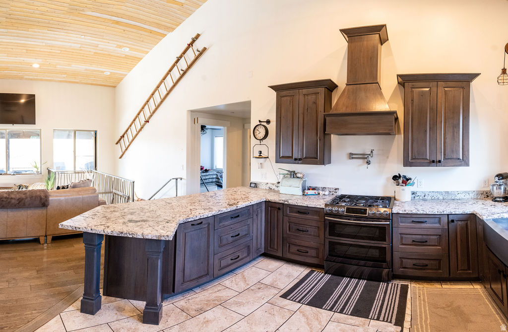 TIMBER LAKES - Residential