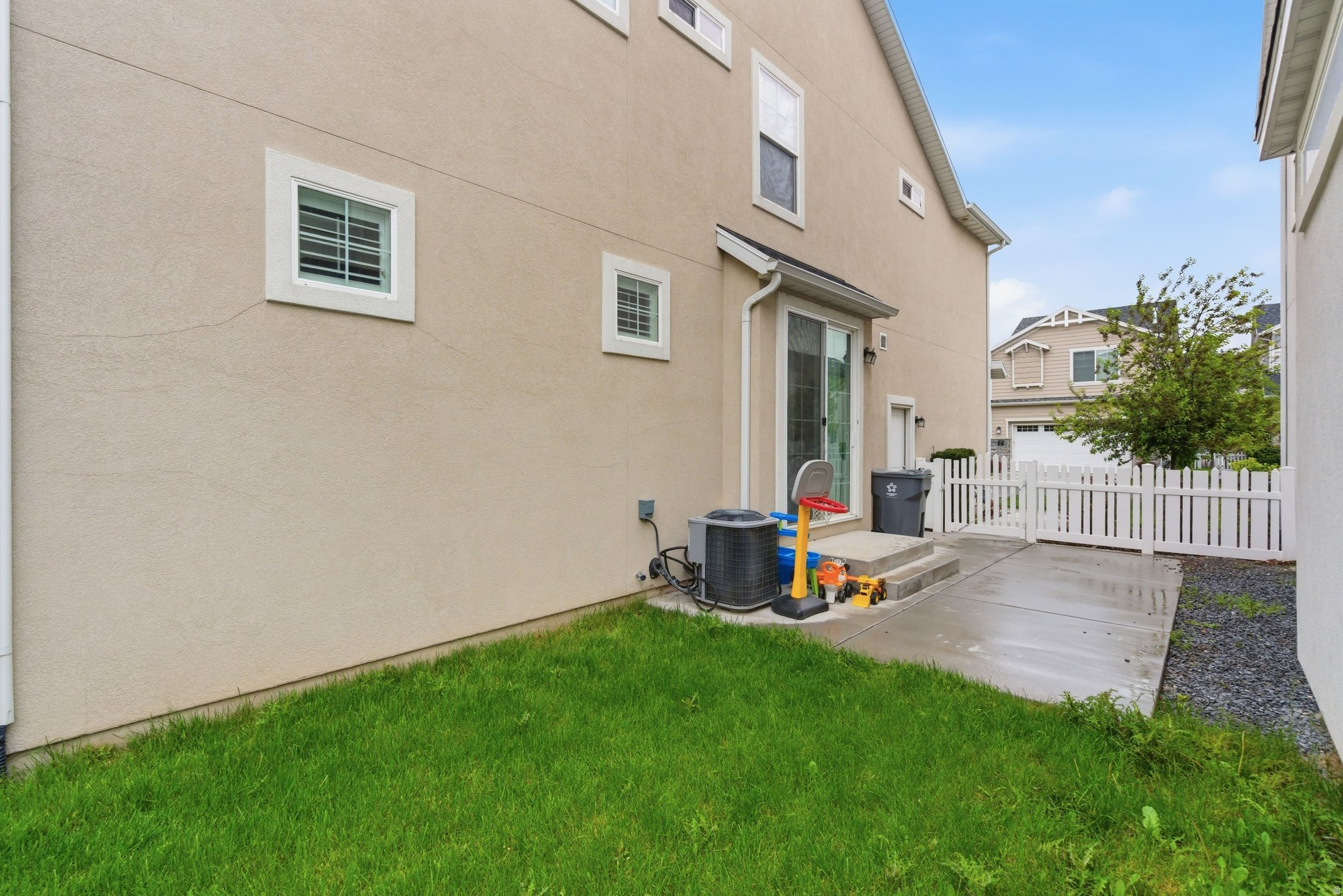 GARDEN GROVE - Residential