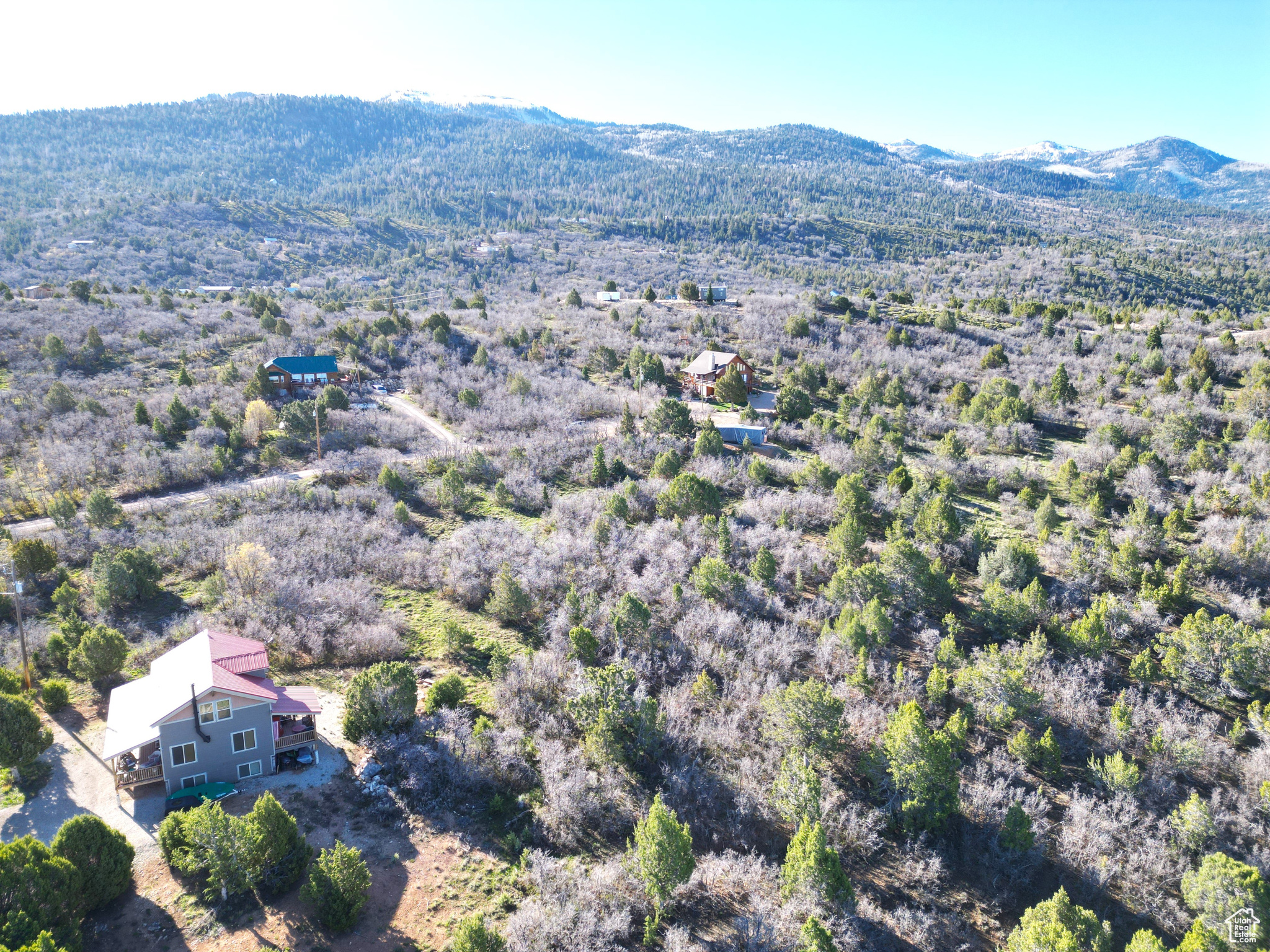 WHISPERING PINES III - Land