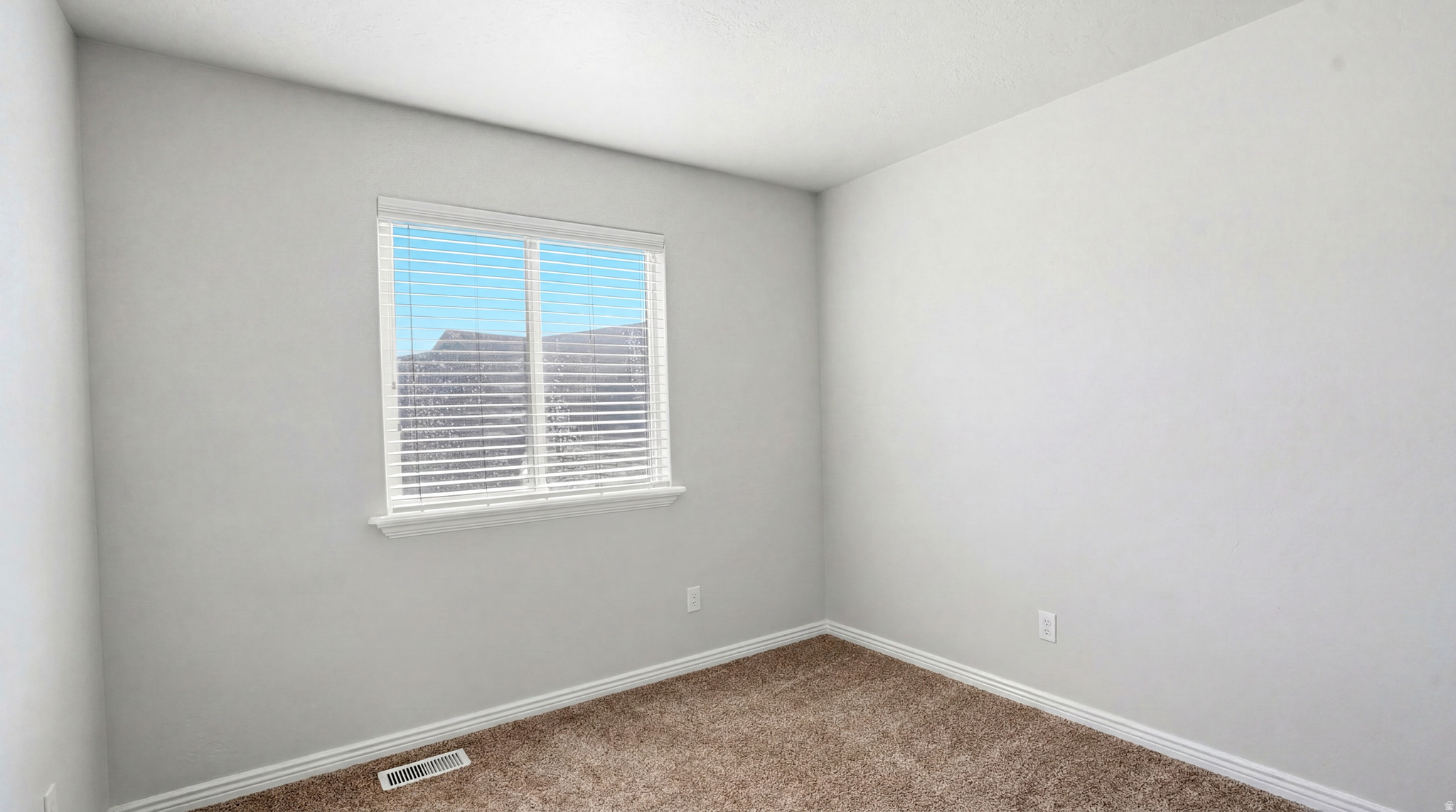 WHISPERING WILLOWS - Residential