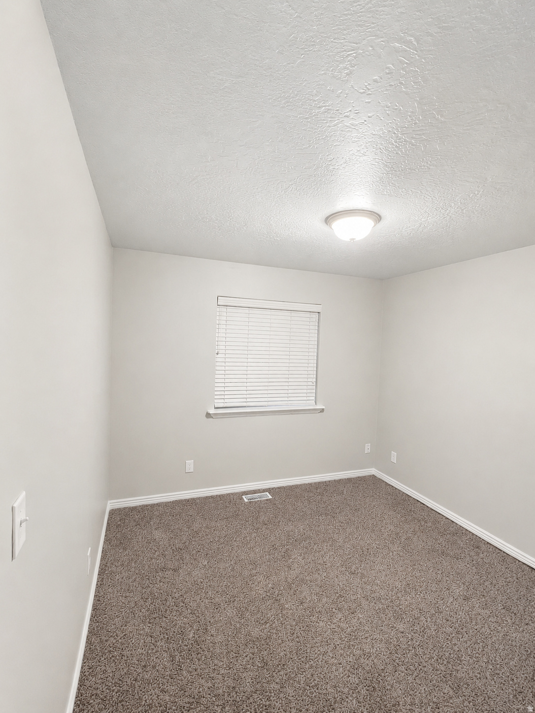 WHISPERING WILLOWS - Residential